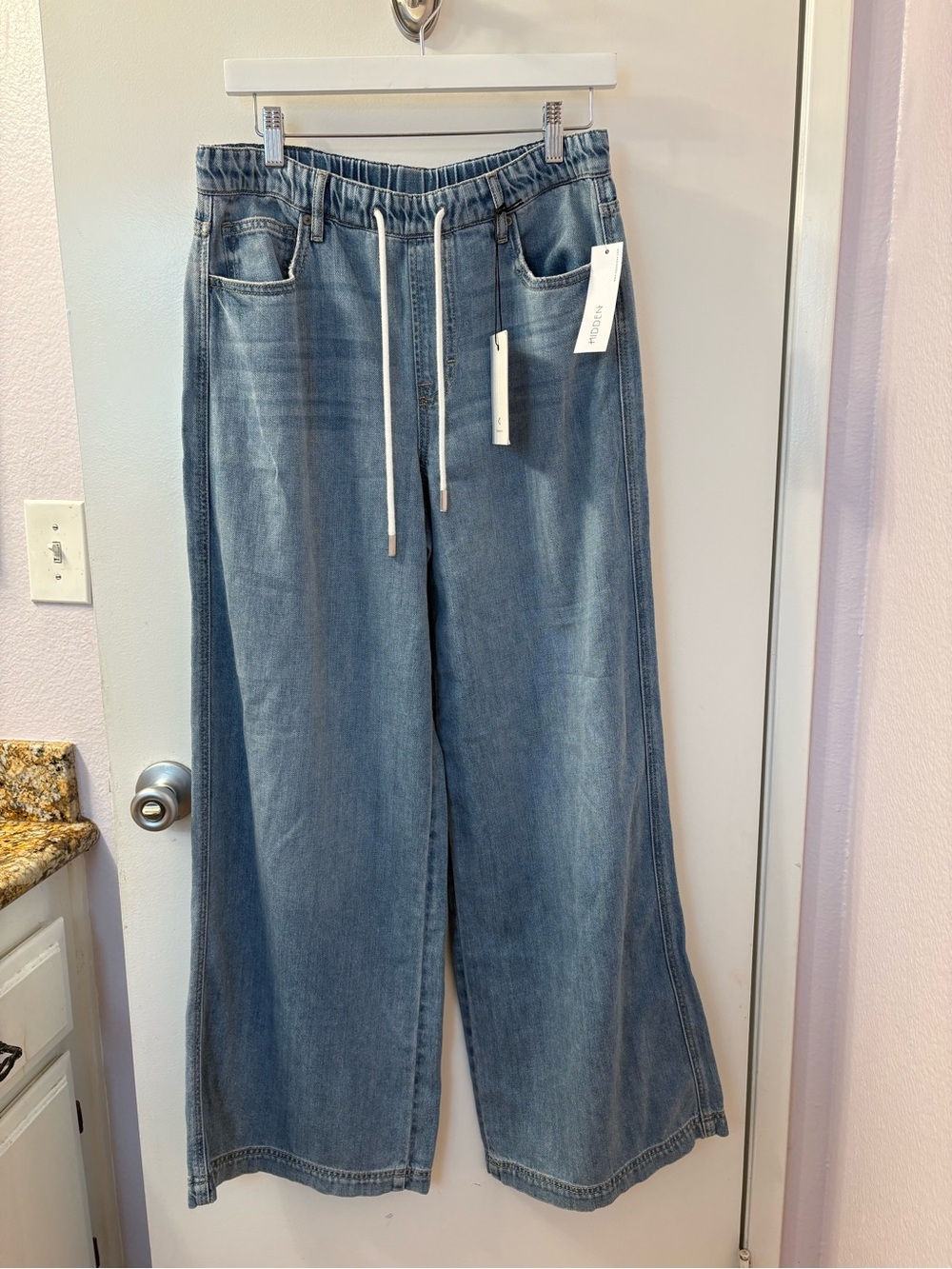 Hidden Nori Mid Rise Drawstring Wide Leg NWT Rise 14/ Ins 31/Length 43/W 16-17 - Picture 3 of 12
